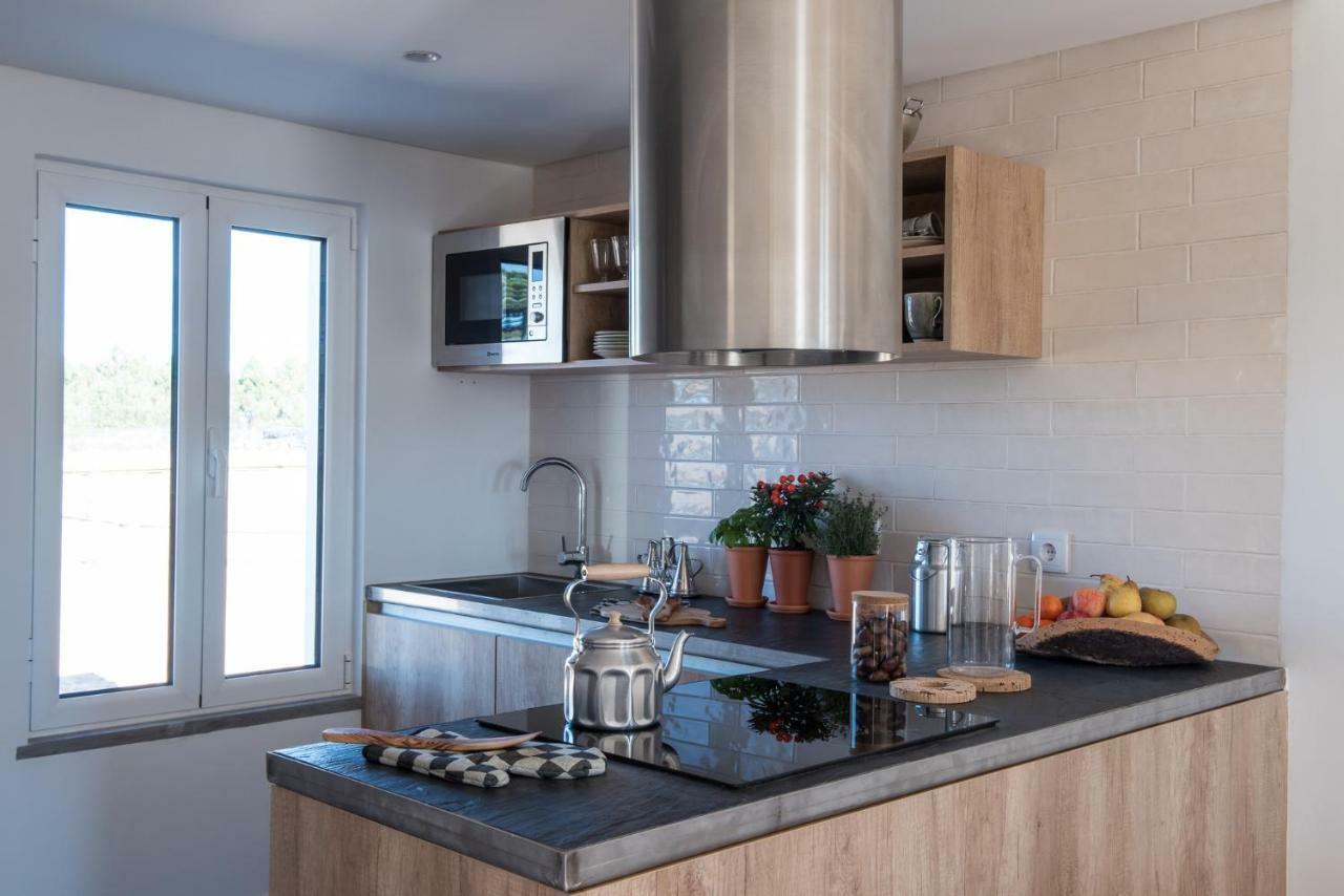 Craveiral Farmhouse By Belong Staying & Feeling เซาเตโอโตนิโอ ภายนอก รูปภาพ
