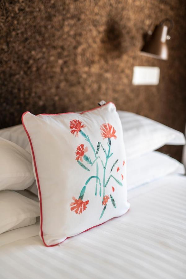 Craveiral Farmhouse By Belong Staying & Feeling เซาเตโอโตนิโอ ภายนอก รูปภาพ
