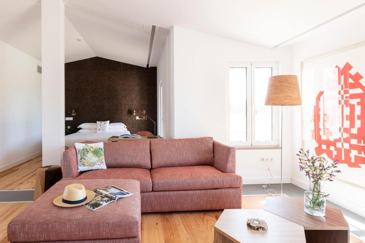 Craveiral Farmhouse By Belong Staying & Feeling เซาเตโอโตนิโอ ภายนอก รูปภาพ